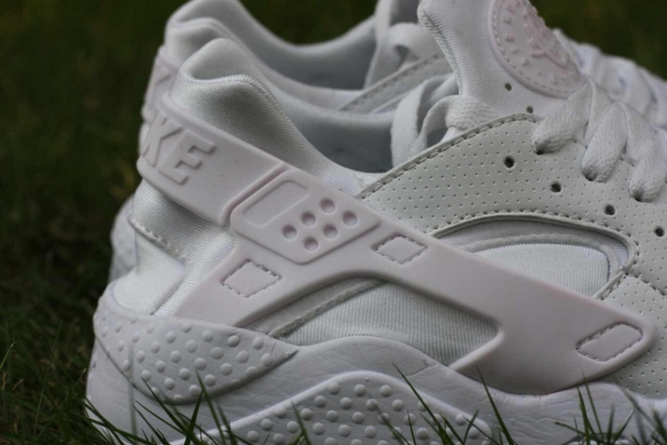 Nike Air Huarache LE