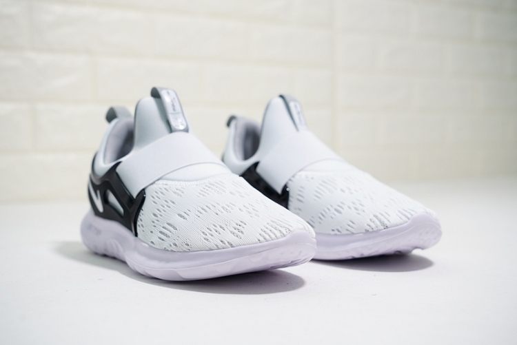 Nike Epic React Flyknit Sock AA7410-106