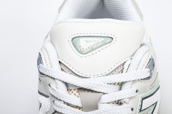 New Balance 9060 U9060GCB 