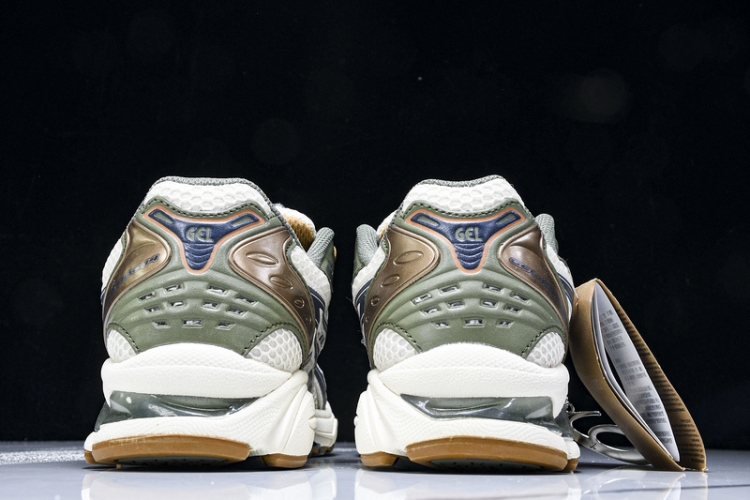 Asics Gel-Kayano 14 1201A019-250
