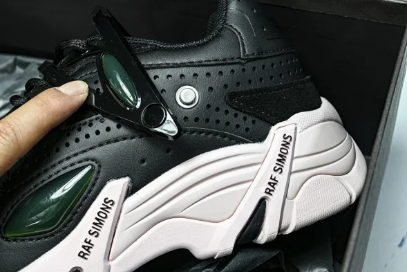 Raf Simons Cylon-21 HR740003L 