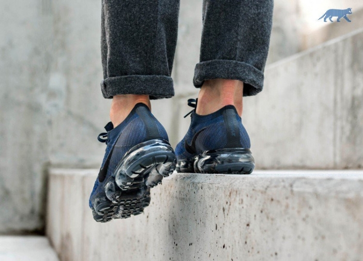 Nike Air VaporMax “College Navy” 849558-400