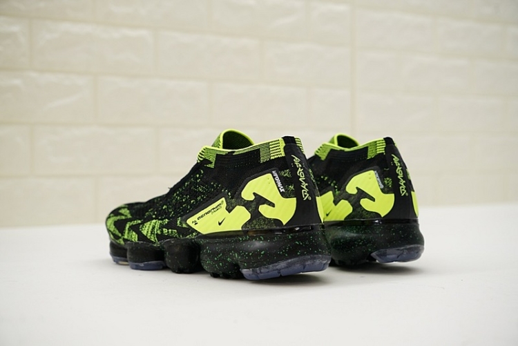 ACRONYM x Nike Air VaporMax Moc 2 AQ0996-007