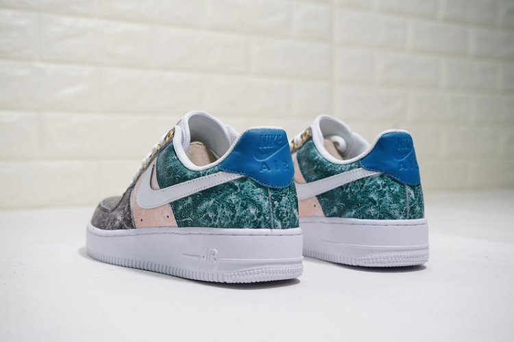 Nike Air Force 1 07 LXX W AO1017-101