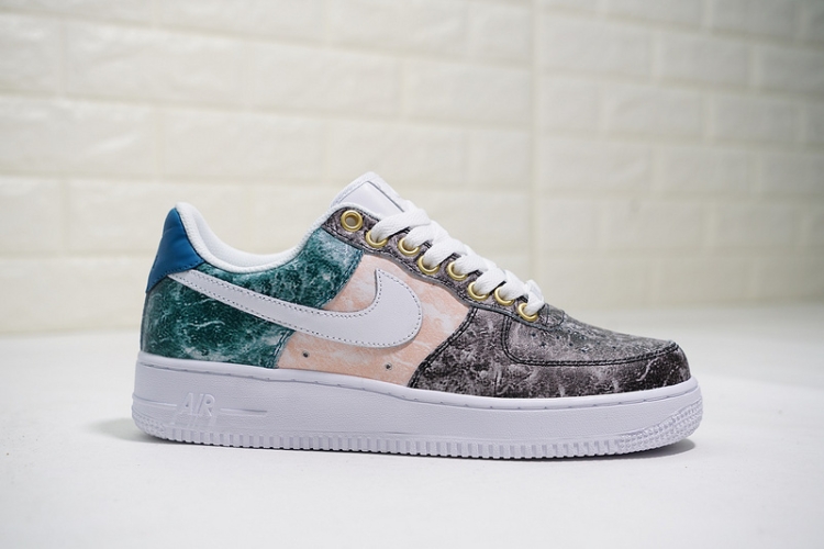 Nike Air Force 1 07 LXX W AO1017-101