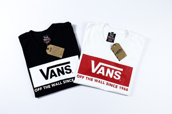  Vans 