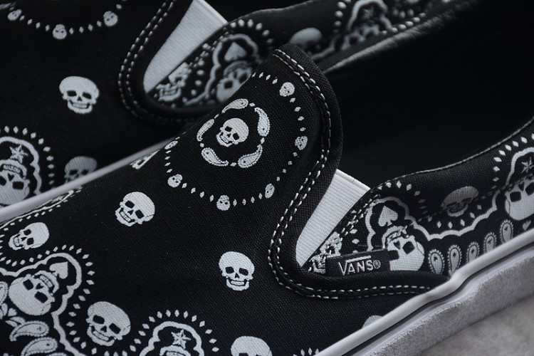 Vans Classic Slip-On Bandana VN0A33TBD9S