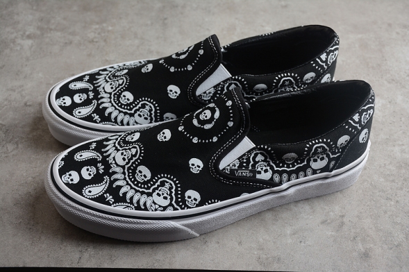 Vans Classic Slip-On Bandana VN0A33TBD9S 