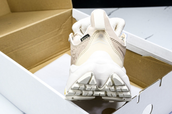 Hoka Kaha 2 Low GTX 1130530 SSEG 