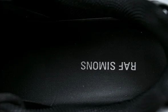 Raf Simons Cylon-21 HR740010L 