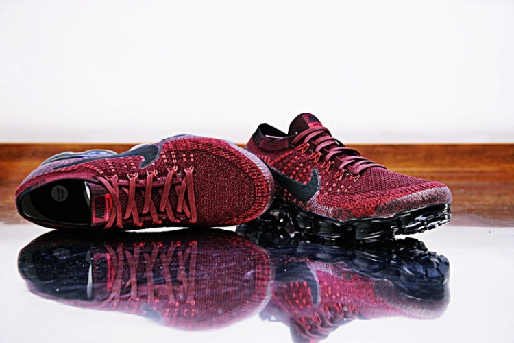 Nike Air VaporMax “Dark Team Red” 849558-601