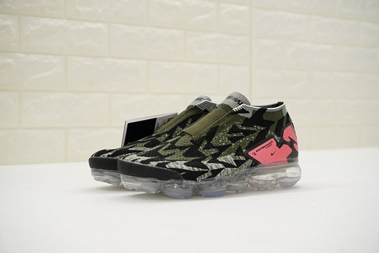 ACRONYM x Nike Air VaporMax Moc 2 AQ0996-102