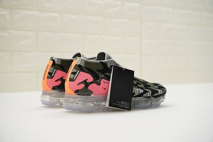 ACRONYM x Nike Air VaporMax Moc 2 AQ0996-102