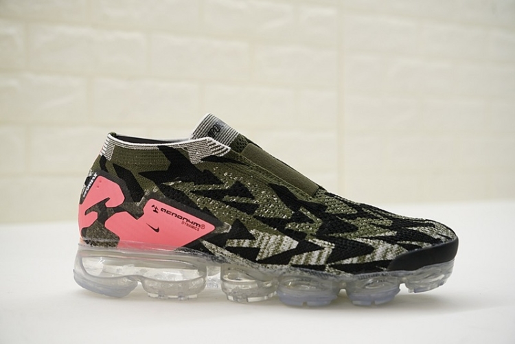 ACRONYM x Nike Air VaporMax Moc 2 AQ0996-102