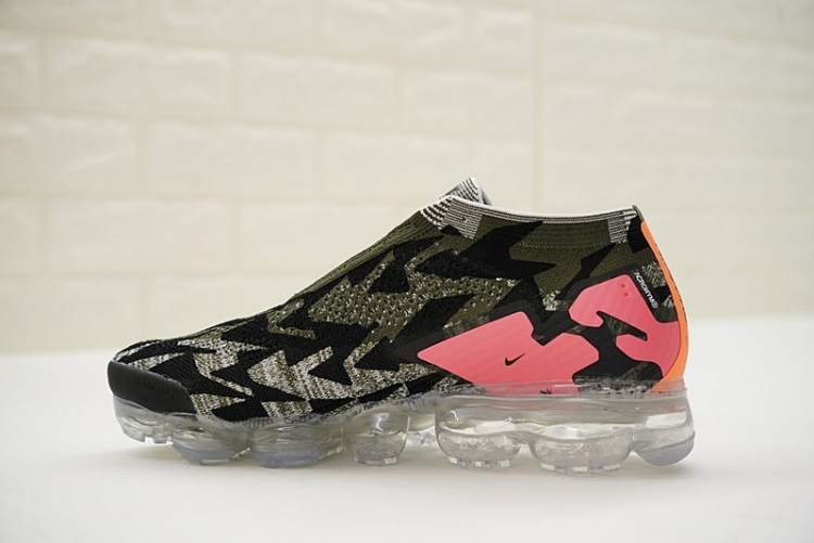 ACRONYM x Nike Air VaporMax Moc 2 AQ0996-102