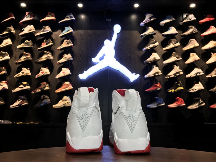 Nike Air Jordan 7 “History of Flight” 304775-615