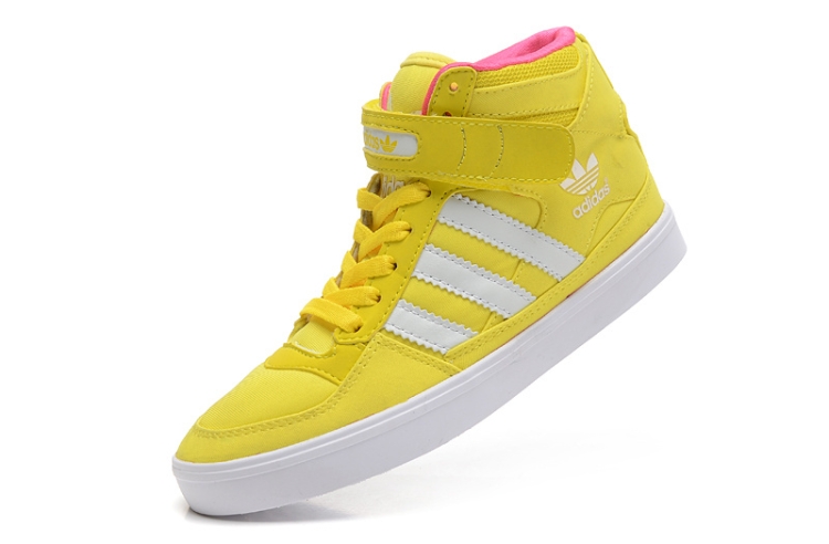  Adidas B26010 WMNS