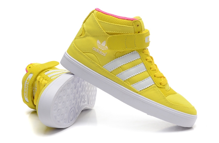  Adidas B26010 WMNS