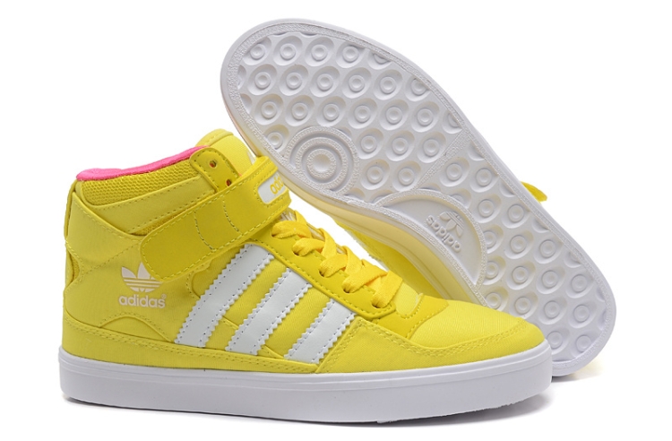  Adidas B26010 WMNS