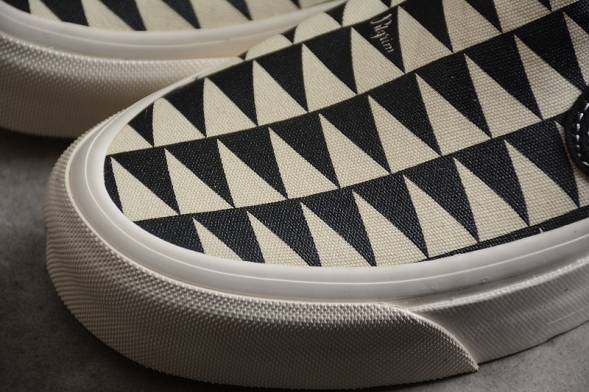 Vans Slip-On x Pilgrim 2.0 VN0A45JKDC8 