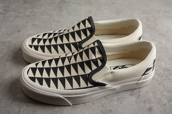 Vans Slip-On x Pilgrim 2.0 VN0A45JKDC8 