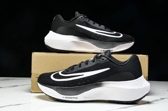 Nike Zoom Fly 5 DM8968 001 