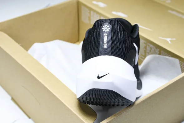 Nike Zoom Fly 5 DM8968 001 