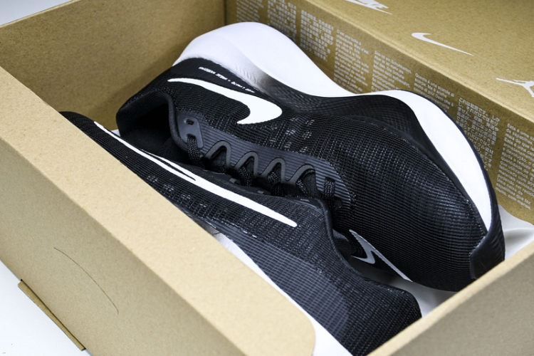 Nike Zoom Fly 5 DM8968 001