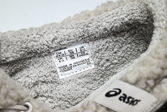 Asics Gel-Sonoma WT Teddy Fur 1203B036-020  