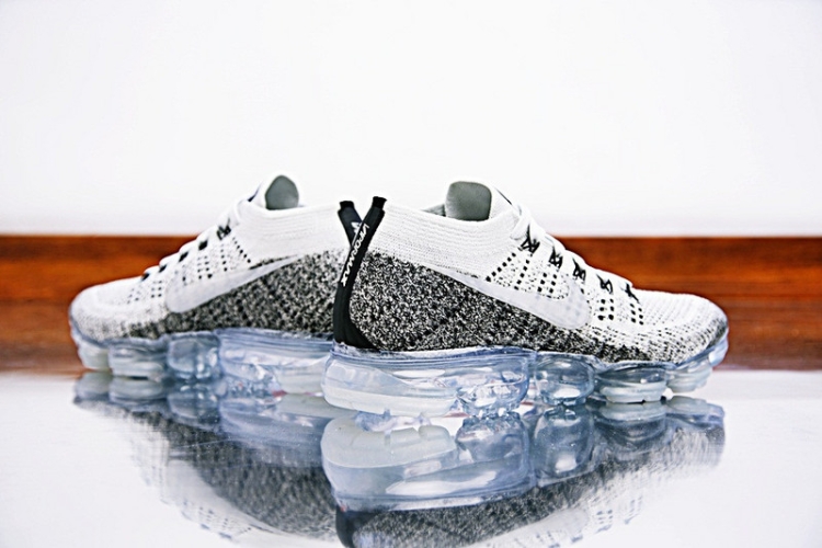 Nike Air VaporMax “Oreo” 899473-002