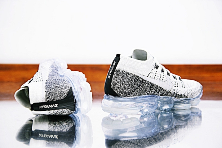 Nike Air VaporMax “Oreo” 899473-002