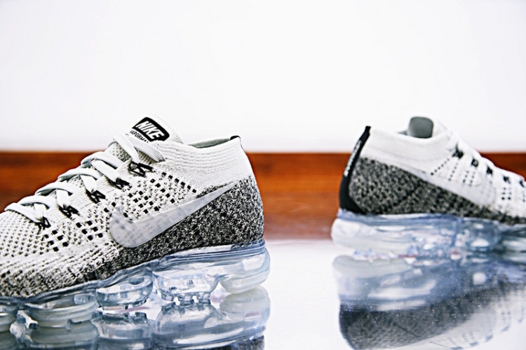 Nike Air VaporMax “Oreo” 899473-002