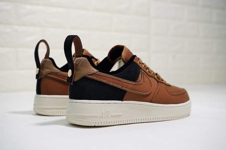 Carhartt WIP x Nike Air Force 1 Low'07 AA4061-200