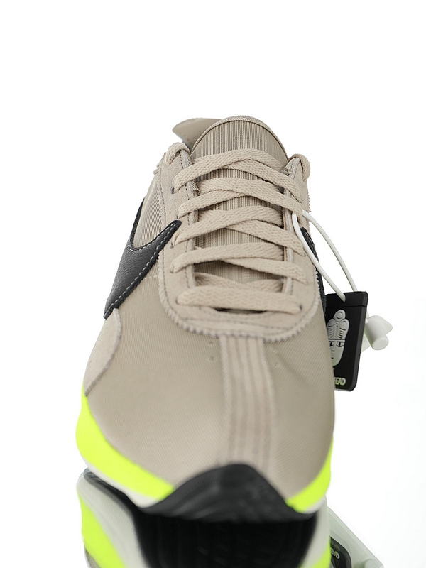 Nike Moon Racer QS