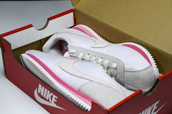 Nike Cortez Classic HF6410-666 