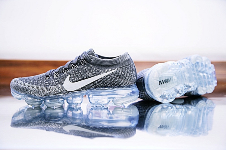 Nike Air VaporMax “Dark Grey” 849558-002