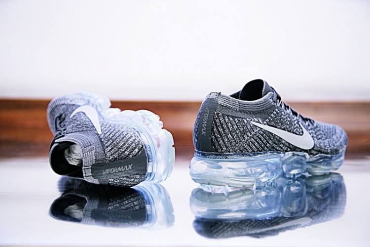 Nike Air VaporMax “Dark Grey” 849558-002