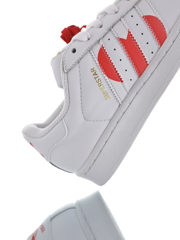 Adidas Superstar “Valentine’s Day” EG3396