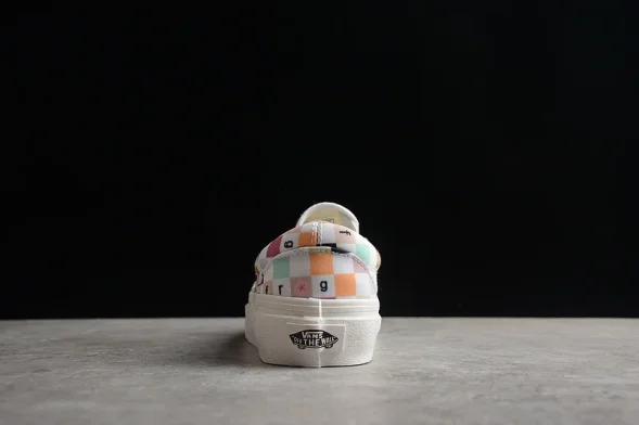 Vans Slip-On VN0A54FM018 