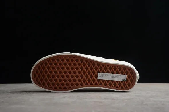 Vans Slip-On VN0A54FM018 