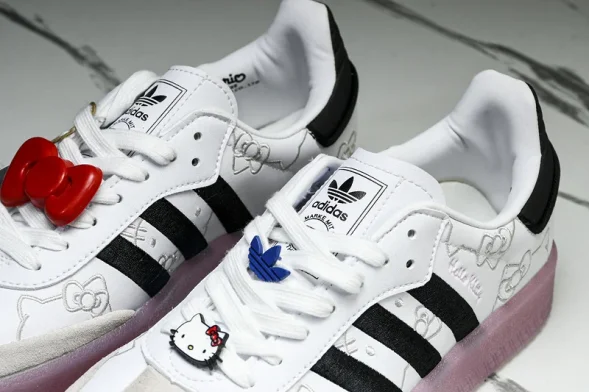 Adidas Samba Vegan OG x Hello Kitty IG4450 