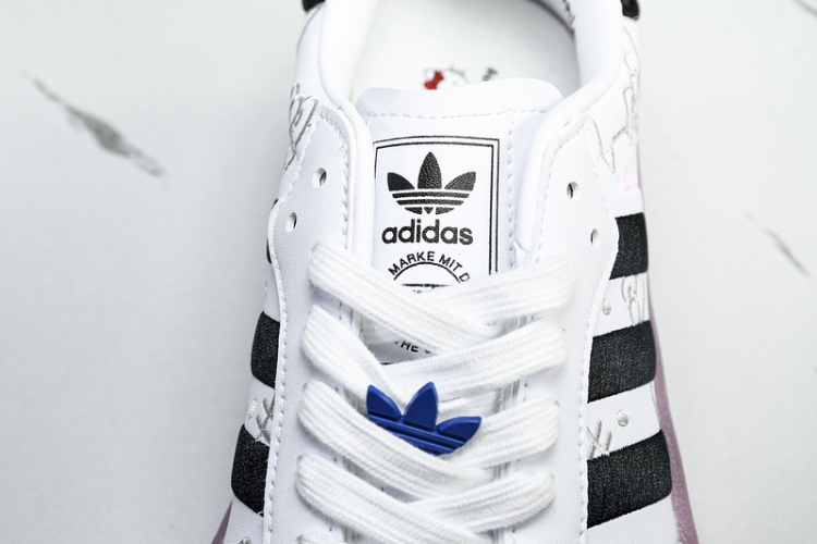 Adidas Samba Vegan OG x Hello Kitty IG4450