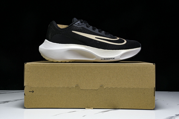 Nike Zoom Fly 5 DM8968 002