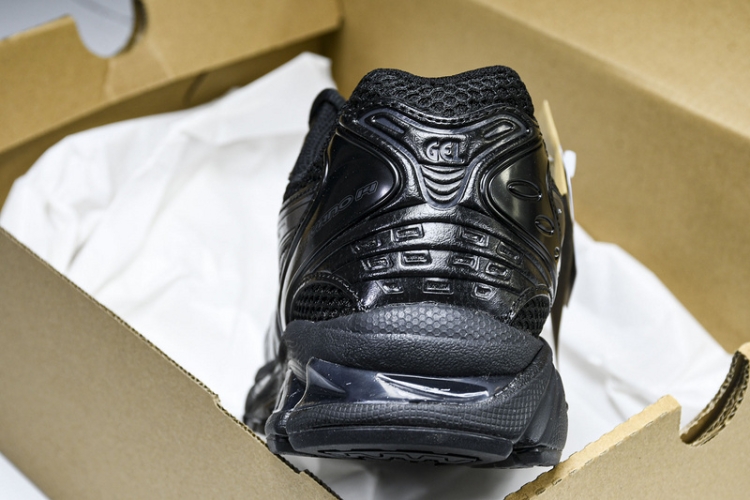 Asics Gel-Kayano 14 1201A019-001
