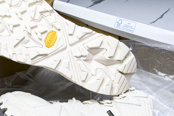 Hoka Kaha 2 Mid GTX 1130529 SSEG 