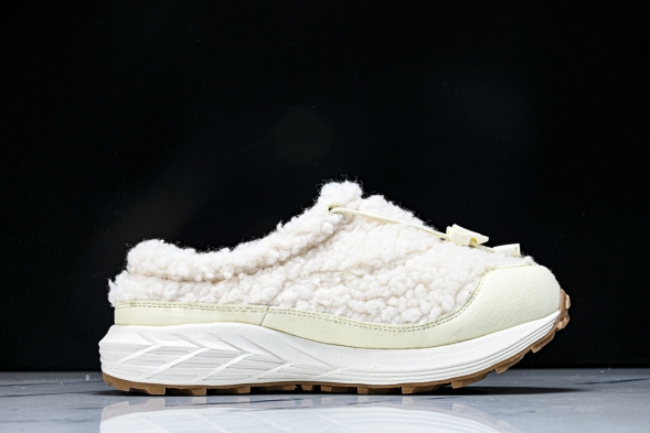 Asics Gel-Sonoma WT Teddy Fur 1203B036-100 