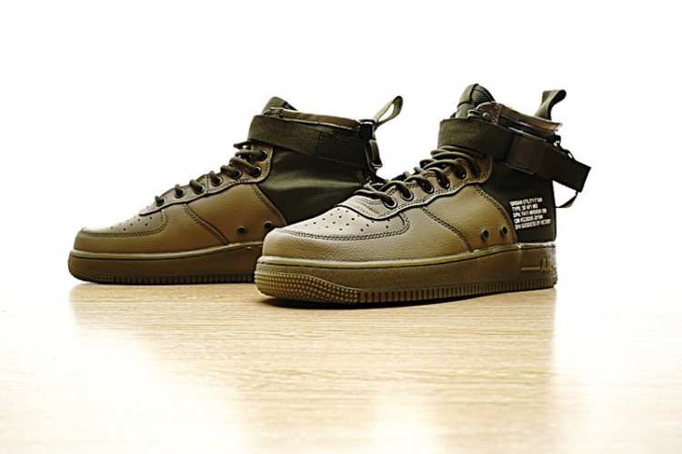 Nike SF Air Force 1 Mid QS  AA7345-339