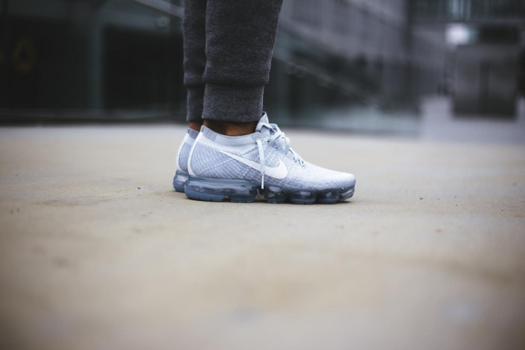 Nike Air VaporMax “Pure Platinum White” 849558-004