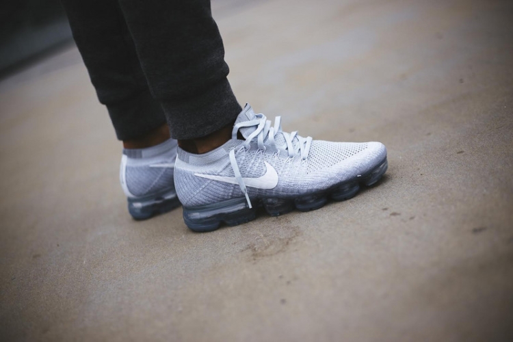 Nike Air VaporMax “Pure Platinum White” 849558-004