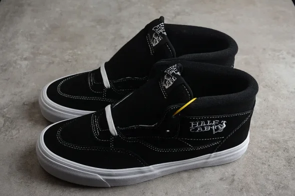 Vans Half Cab Steve Caballero VN000DZ3BLK  